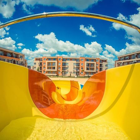 Waterpark Fort Apartments Slantchev Briag Extérieur photo