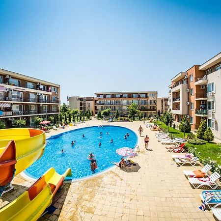 Waterpark Fort Apartments Slantchev Briag Extérieur photo