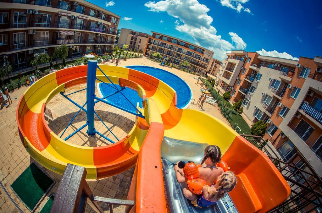 Waterpark Fort Apartments Slantchev Briag Extérieur photo