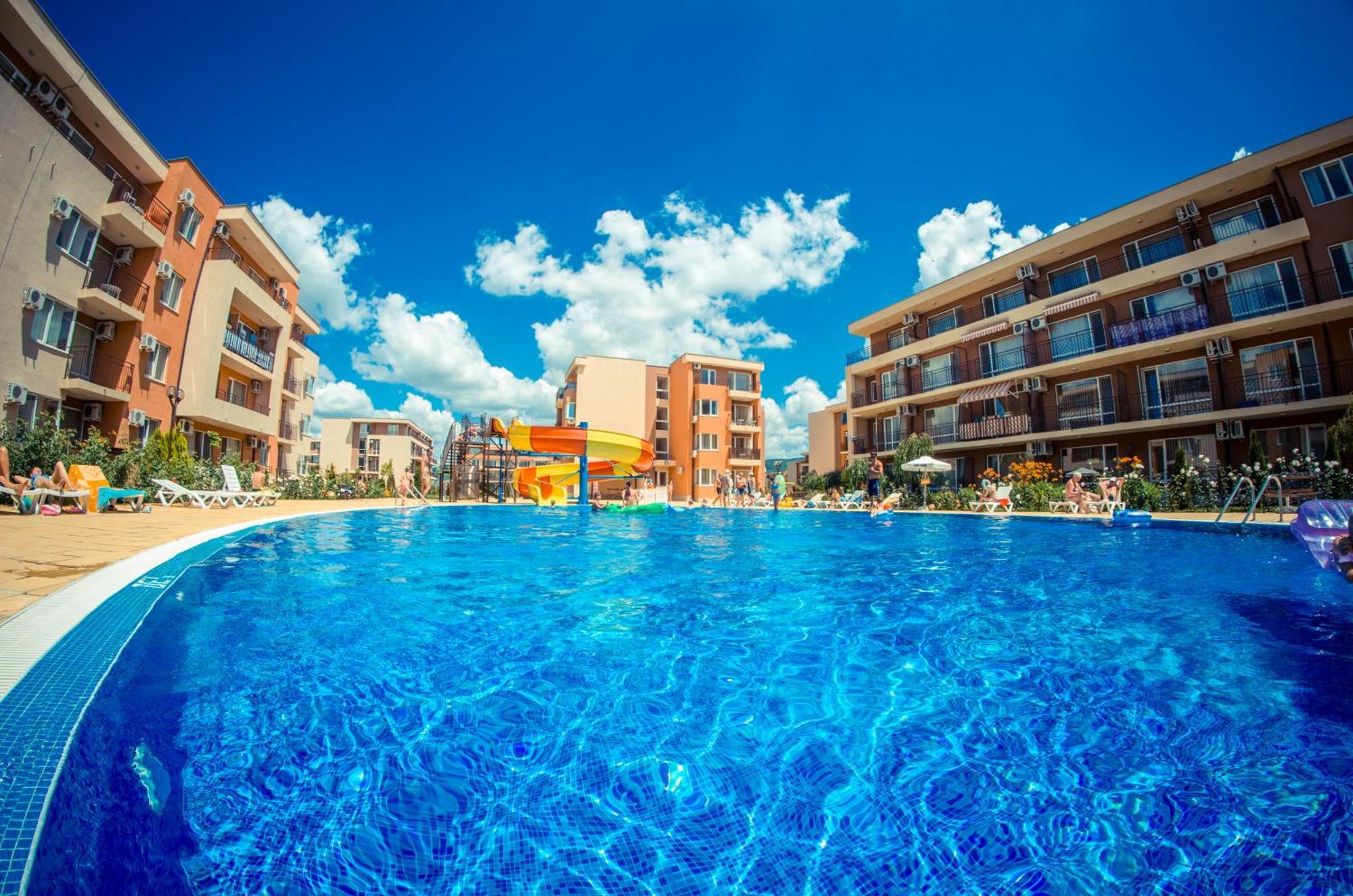 Waterpark Fort Apartments Slantchev Briag Extérieur photo