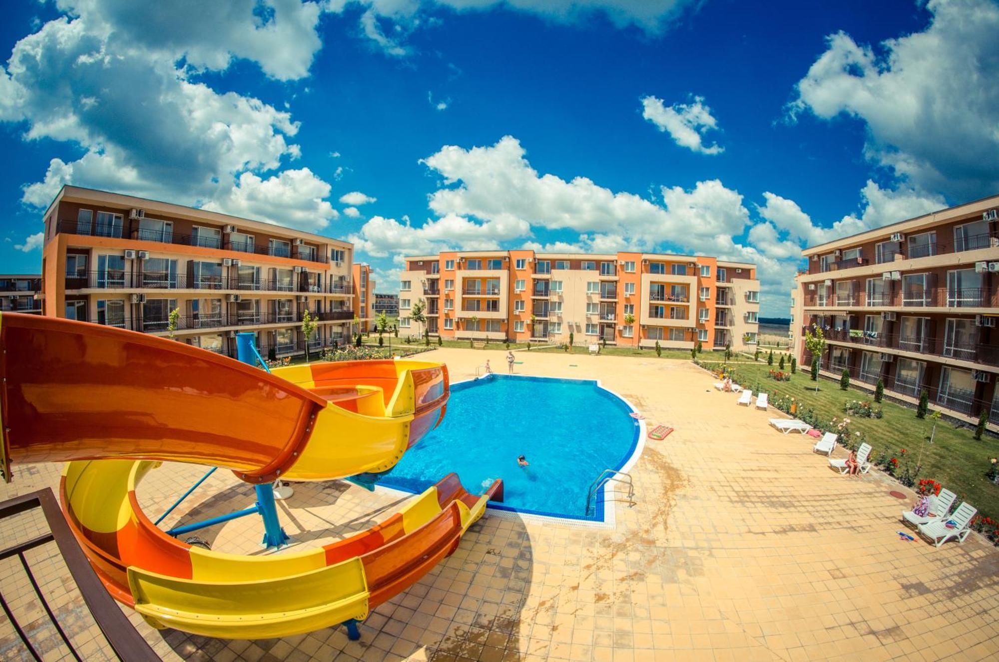 Waterpark Fort Apartments Slantchev Briag Extérieur photo