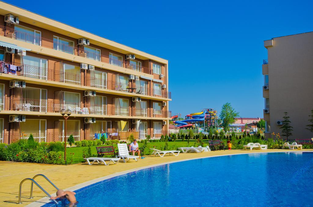 Waterpark Fort Apartments Slantchev Briag Extérieur photo