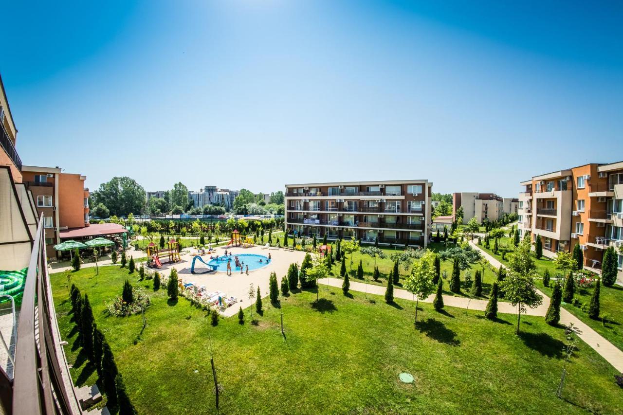 Waterpark Fort Apartments Slantchev Briag Extérieur photo