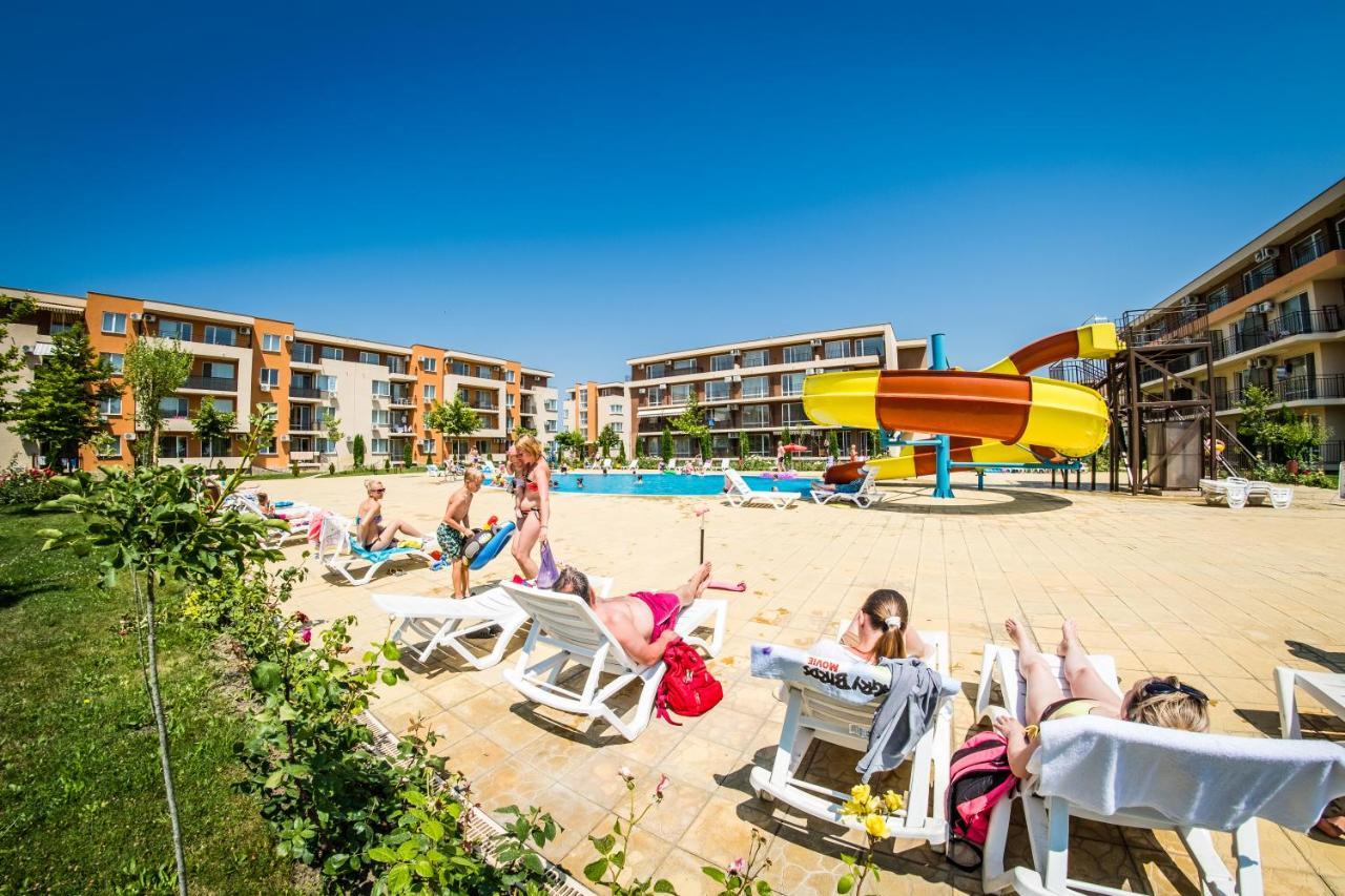 Waterpark Fort Apartments Slantchev Briag Extérieur photo