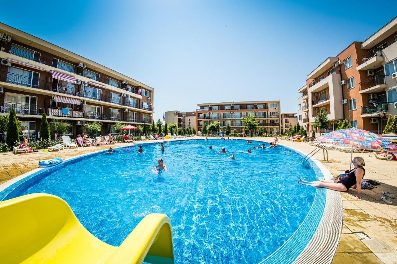 Waterpark Fort Apartments Slantchev Briag Extérieur photo
