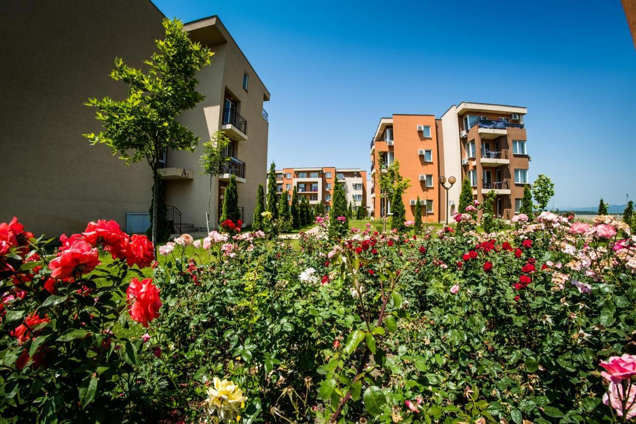 Waterpark Fort Apartments Slantchev Briag Extérieur photo