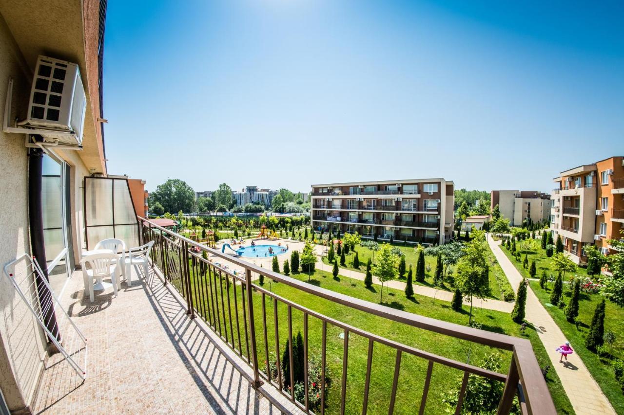 Waterpark Fort Apartments Slantchev Briag Extérieur photo
