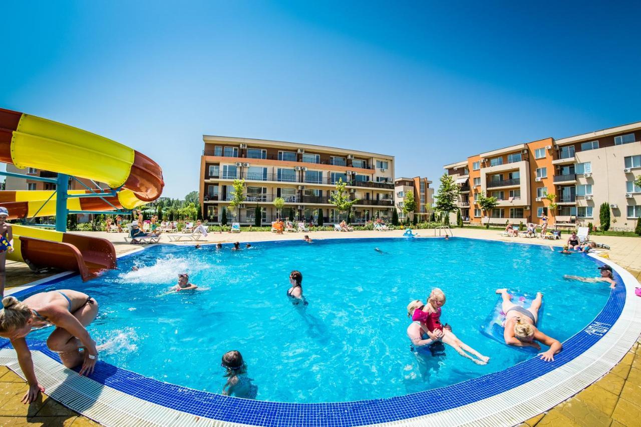 Waterpark Fort Apartments Slantchev Briag Extérieur photo