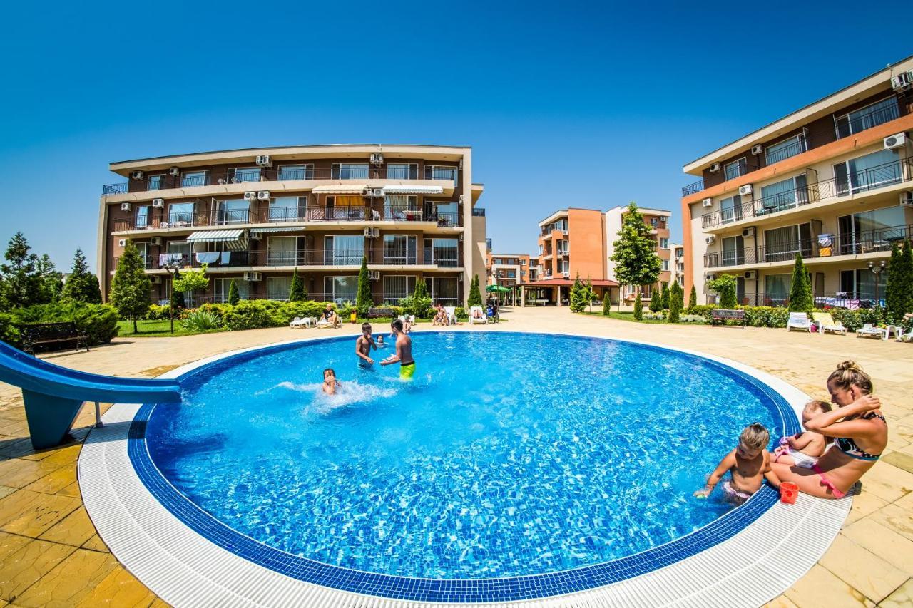 Waterpark Fort Apartments Slantchev Briag Extérieur photo
