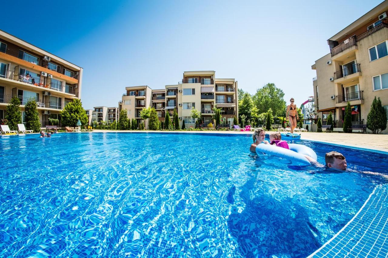 Waterpark Fort Apartments Slantchev Briag Extérieur photo
