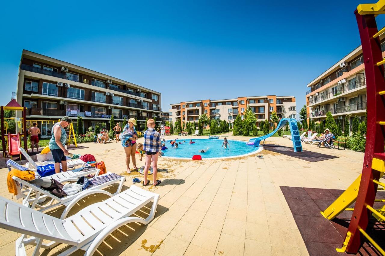 Waterpark Fort Apartments Slantchev Briag Extérieur photo