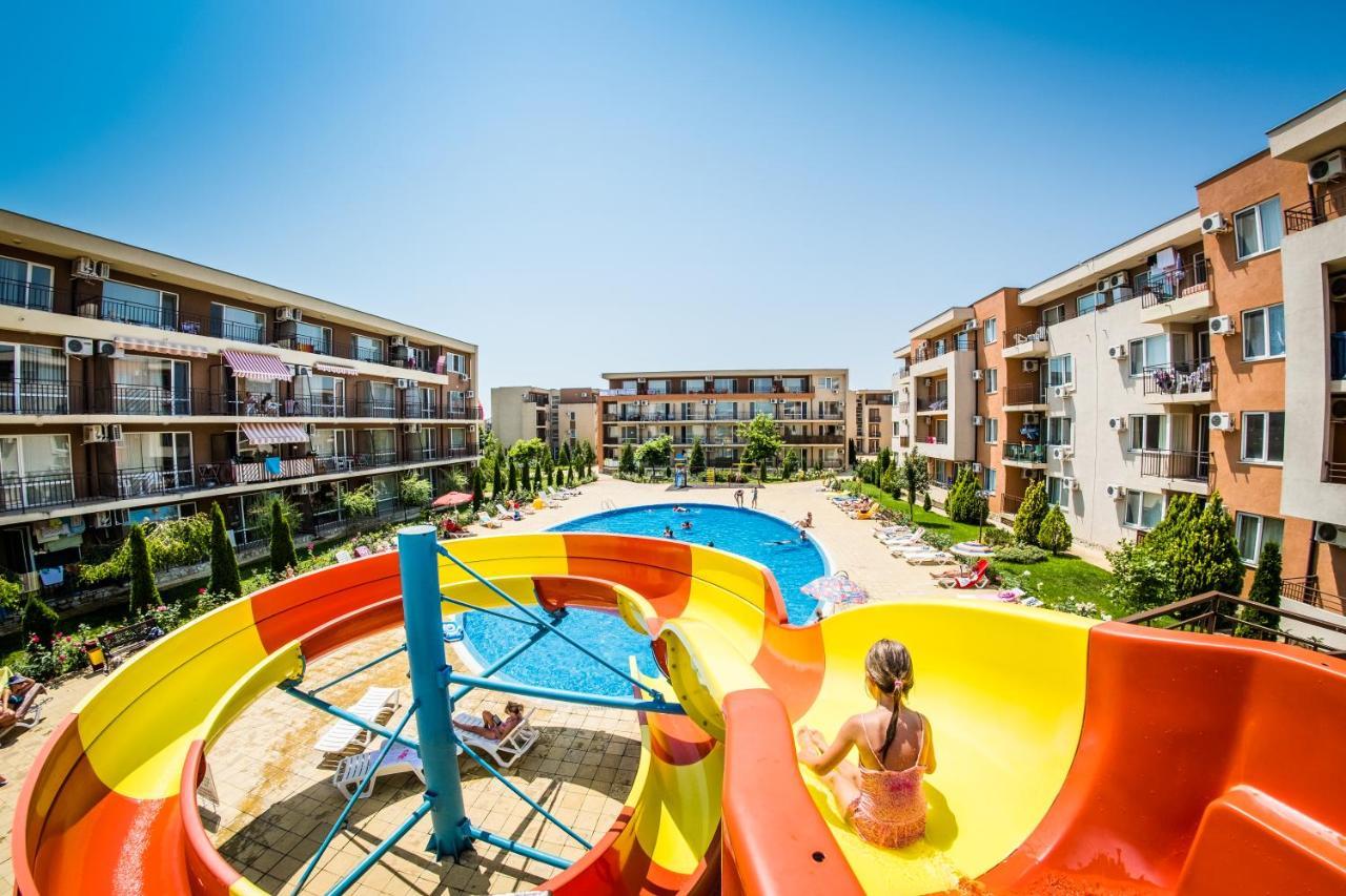 Waterpark Fort Apartments Slantchev Briag Extérieur photo