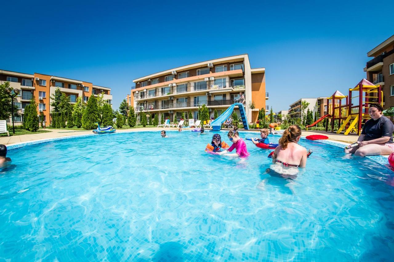 Waterpark Fort Apartments Slantchev Briag Extérieur photo