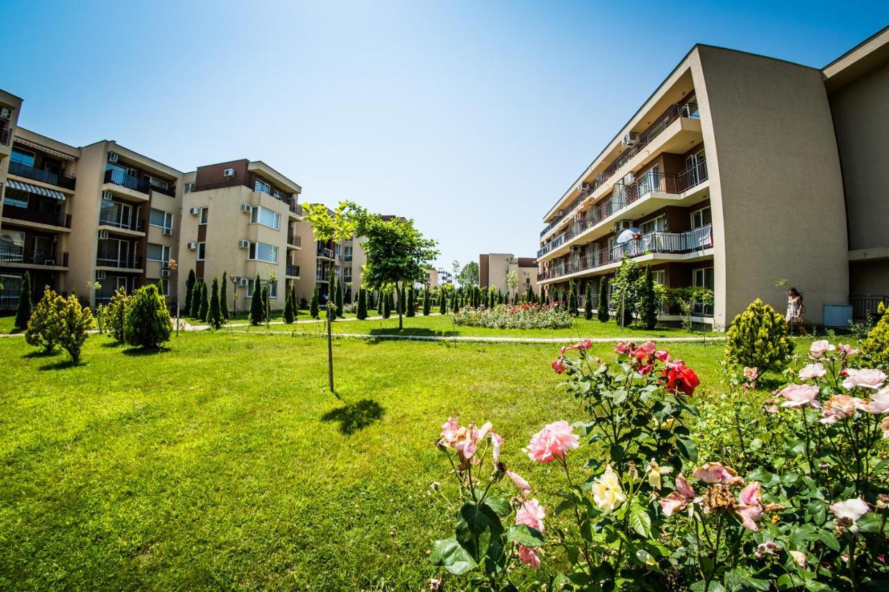 Waterpark Fort Apartments Slantchev Briag Extérieur photo